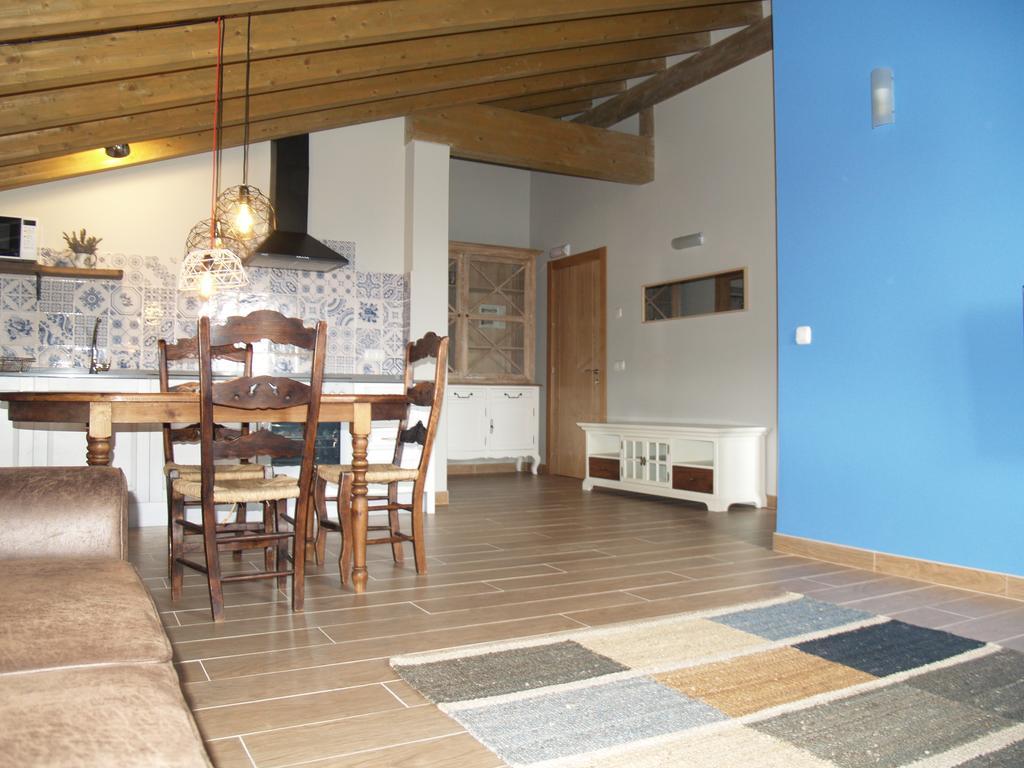 Etxekone Apartment *